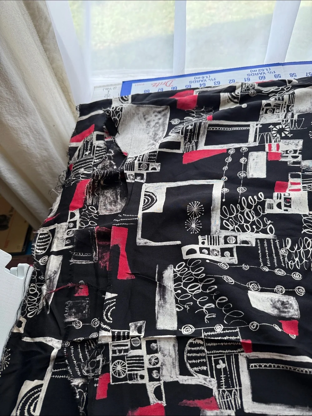 Vintage MCM Abstract Fabric Black Red Ivory 4.25 Yds x 58 Drapey Mod Print